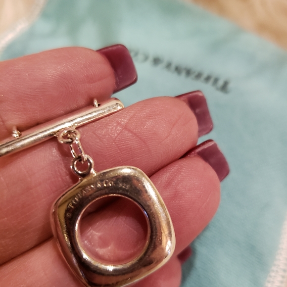 TIFFANY  " CUSHION" TOGGLE BRACELET - Picture 6 of 6